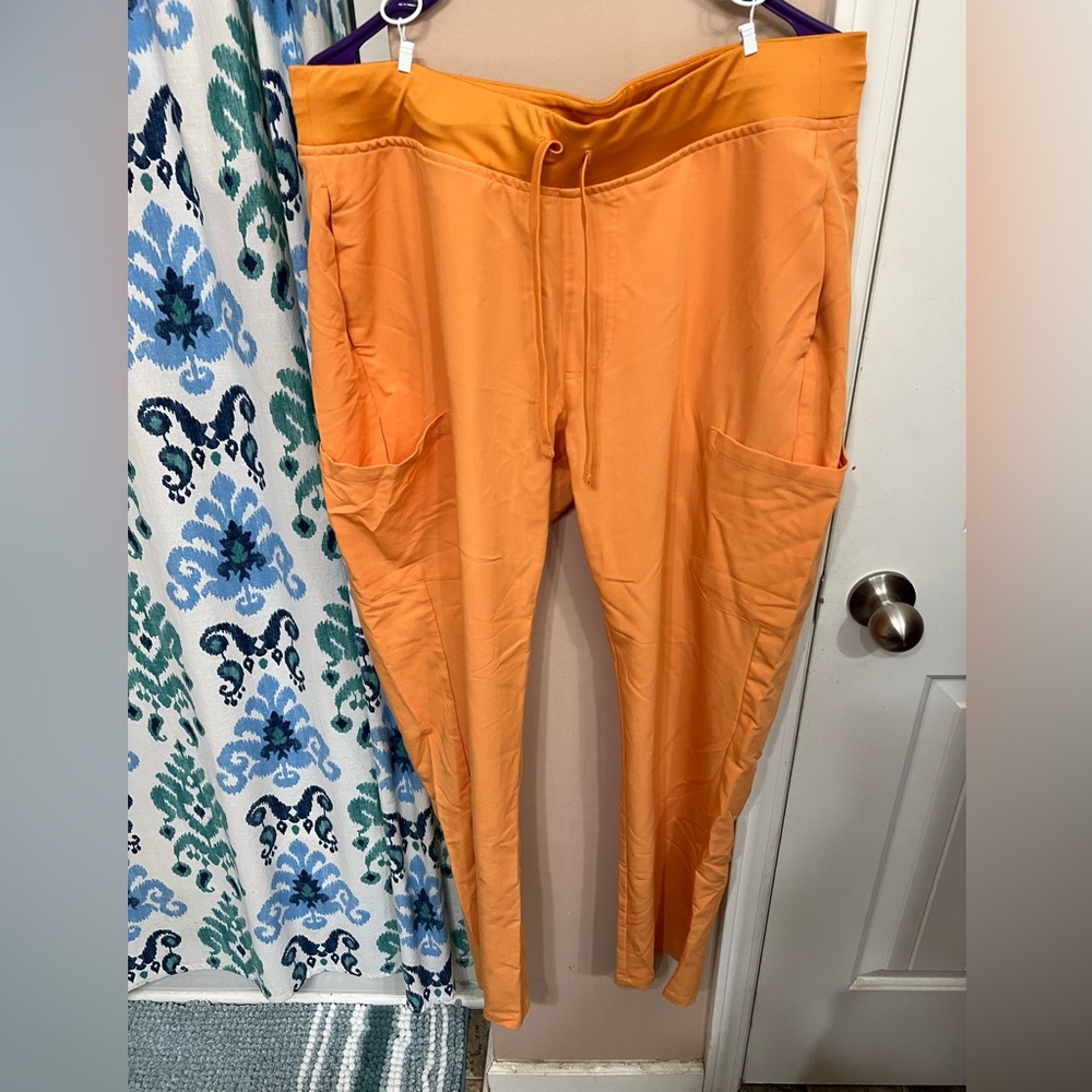 Mandala women’s scrub pants